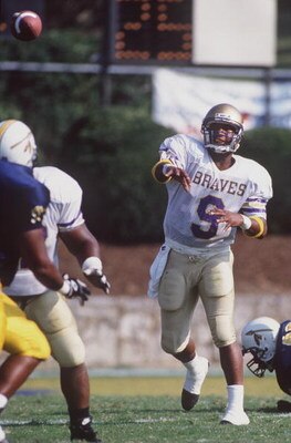 10 SEP 1994:  ALCORN STATE QUARTERBACK STEVE MCNAIR DELIVERS A PASS FROM THE POCKET DURING THE BRAVES GAME VERSUS THE UNIVERSITY OF TENNESSEE- CHATTANOOGA MOCCASINS AT CHAMBERLAIN STADIUM IN CHATTANOOGA, TENNESSEE.  Mandatory Credit: Jamie Squire/ALLSPORT