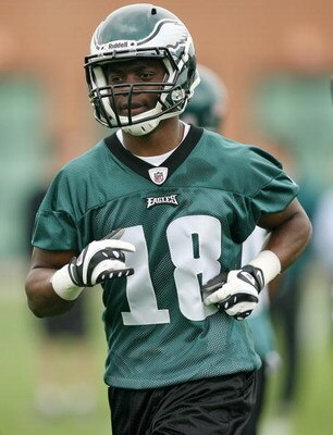 PHILADELPHIA - MAY 1: First round draft pick wide receiver Jeremy Maclin #18 of the Philadelphia Eagles practices during minicamp at the NovaCare Complex on May 1, 2009 in Philadelphia, Pennsylvania. (Photo by Hunter Martin/Getty Images)