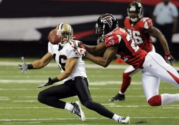 ATLANTA - NOVEMBER 9: Wide receiver Lance Moore #16 of the New Orleans Saints reaches for a pass against the Atlanta Falcons at the Georgia Dome on November 9, 2008 in Atlanta, Georgia.  (Photo by Al Messerschmidt/Getty Images)