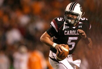 COLUMBIA, SC - NOVEMBER 01:  Stephen Garcia #5 of the South Carolina Gamecocks runs with the ball against the Tennessee Volunteers during their game at Williams-Brice Stadium on November 1, 2008 in Columbia, South Carolina.  (Photo by Streeter Lecka/Getty
