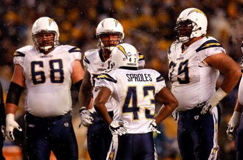 PITTSBURGH - JANUARY 11:  Darren Sproles #43 of the San Diego Chargers stands in the offensive huddle with Kris Dielman #68 Nick Hardwick #61 and Mike Goff #79 against the Pittsburgh Steelers during their AFC Divisional Playoff Game on January 11, 2009 at