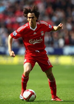 HULL, UNITED KINGDOM - APRIL 25:  Yossi Benayoun of Liverpool in action during the Barclays Premier League match between Hull City and Liverpool at the KC Stadium on April 25, 2009 in Hull, England.  (Photo by Laurence Griffiths/Getty Images)