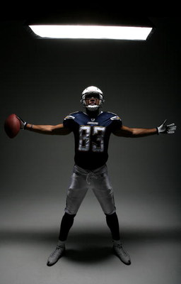 SAN DIEGO, CA - APRIL 3:  Wide Receiver Vincent Jackson of the San Diego Chargers poses during a portrait session on April 3, 2008 at Ray Street Studios in San Diego, California. (Photo by Donald Miralle/Getty Images)