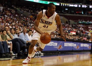 PHILADELPHIA - APRIL 26:  Thaddeus Young #21 of the Philadelphia 76ers controls the ball against the Orlando Magic during Game Four of the Eastern Conference Quarterfinals during the 2009 NBA Playoffs at the Wachovia Center on April 26, 2009 in Philadelph