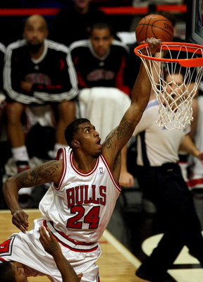 CHICAGO - DECEMBER 17: Tyrus Thomas #24 of the Chicago Bulls misses a dunk against the Los Angeles Clippers on December 17, 2008 at the United Center in Chicago, Illinois. The Bulls defeated the Clippers 115-109 in overtime. NOTE TO USER: User expressly a