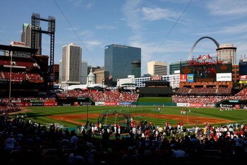 ST LOUIS, MO - JULY 13:  The National League All-Star and the American League All-Star teams take batting practice during the Gatorade All-Star Workout Day at Busch Stadium on July 13, 2009 in St Louis, Missouri.  (Photo by Jamie Squire/Getty Images)