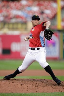 ST. LOUIS, MO - JULY 12: U.S. Futures All-Star Brad Lincoln of the Pittsburgh Pirates pitches during the 2009 XM All-Star Futures Game at Busch Stadium on July 12, 2009 in St. Louis, Missouri. (Photo by Jamie Squire/Getty Images)