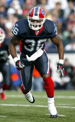 ORCHARD PARK, NY - NOVEMBER 13:  Lawyer Milloy #36 of the Buffalo Bills stands on the field during the NFL game with the Kansas City Chiefs on November 13, 2005 at Ralph Wilson Stadium in Orchard Park, New York.  The Bills won 14-3. (Photo by Rick Stewart