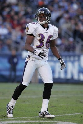 NASHVILLE, TN - NOVEMBER 12:  B.J. Sams #36 of the Baltimore Ravens looks on against the Tennessee Titans on November 12, 2006 at LP Field in Nashville, Tennessee.  The Ravens won 27-26.  (Photo by Andy Lyons/Getty Images)