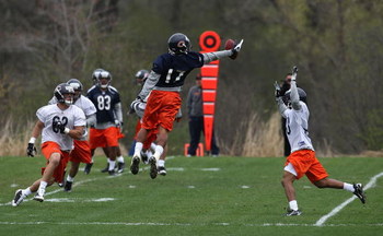 LAKE FOREST, IL - MAY 01: Juaquin Iglesias #17 of the Chicago Bears leaps to catch a pass during a rookie mini-camp practice on May 1, 2009 at Halas Hall in Lake Forest, Illinois. (Photo by Jonathan Daniel/Getty Images)