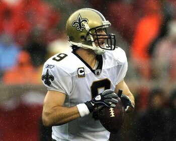 TAMPA, FL - NOVEMBER 30: Quarterback Drew Brees #9 of the New Orleans Saints looks to pass against the Tampa Bay Buccaneers at Raymond James Stadium on November 30, 2008 in Tampa, Florida.  (Photo by Al Messerschmidt/Getty Images) 