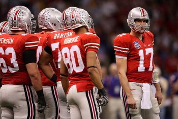 NEW ORLEANS - JANUARY 07:  Quarterback Todd Boeckman #17 of the Ohio State Buckeyes stands outside the huddle against the Louisiana State University Tigers during the AllState BCS National Championship on January 7, 2008 at the Louisiana Superdome in New 