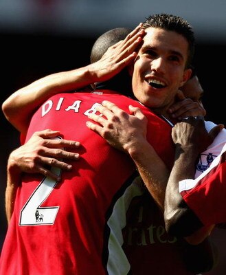 LONDON, ENGLAND - MAY 24:  Robin Van Persie of Arsenal celebrates after scoring his team's second goal during the Barclays Premier League match between Arsenal and Stoke City at Emirates Stadium on May 24, 2009 in London, England.  (Photo by Ryan Pierse/G