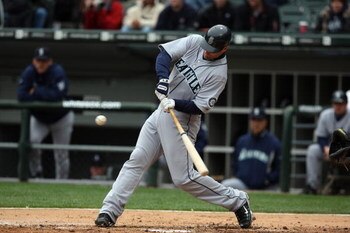 CHICAGO - APRIL 29:  Russell Branyan #30 of the Seattle Mariners bats against the Chicago White Sox during the game on April 29, 2009 at U.S. Cellular Field in Chicago, Illinois. (Photo by Jonathan Daniel/Getty Images) 