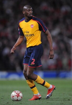 MANCHESTER, UNITED KINGDOM - APRIL 29:   Abou Diaby of Arsenal in action  during the UEFA Champions League Semi Final First Leg match between Manchester United and Arsenal at Old Trafford on April 29, 2009 in Manchester, England. (Photo by Shaun Botterill
