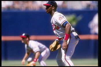 14 Jul 1995:  First baseman Fred McGriff of the Atlanta Braves in action  during a game against the San Diego Padres.  The Braves won the game 6-2. Mandatory Credit: Stephen Dunn  /Allsport