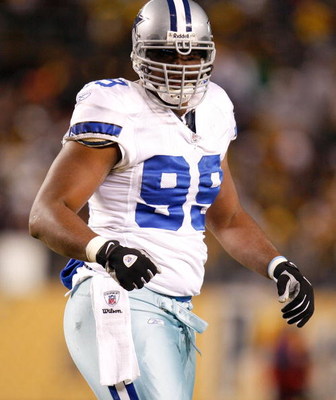 PITTSBURGH - DECEMBER 7: Chris Canty #99 of the Dallas Cowboys looks on during their NFL game against the Pittsburgh Steelers on December 7, 2008 at Heinz Field in Pittsburgh, Pennsylvania. The Steelers defeated the Cowboys 20-13. (Photo by Gregory Shamu