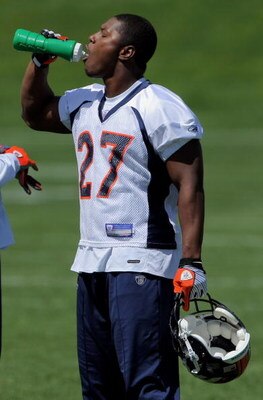 ENGLEWOOD, CO - MAY 03:  First round draft pick running back Knowshon Moreno #27 of Denver Broncos takes a drink as he participates in practice at minicamp at the Broncos training facility on May 3, 2009 in Englewood, Colorado.  (Photo by Doug Pensinger/G