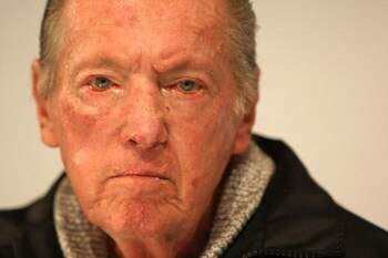 ALAMEDA, CA - SEPTEMBER 30:  Oakland Raiders owner Al Davis speaks during a press conference to announce the firing of head coach Lane Kiffin of the Oakland Raiders at thier training facility on Septemer 30, 2008 in Alameda, California.  (Photo by Jed Jac