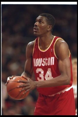 15 Jan 1994:  Center Hakeem Olajuwon of the Houston Rockets looks to shoot the ball during a game against the Chicago Bulls at the United Center in Chicago, Illinois. Mandatory Credit: ALLSPORT USA  /Allsport Mandatory Credit: ALLSPORT USA  /Allsport