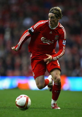 LIVERPOOL, UNITED KINGDOM - MARCH 22: Fernando Torres of Liverpool in action during the Barclays Premier League match between Liverpool and Aston Villa at Anfield on March 22, 2009 in Liverpool, England. (Photo by Alex Livesey/Getty Images)