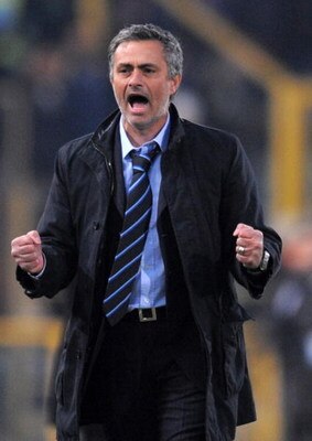 BOLOGNA, ITALY - FEBRUARY 21: Inter Milan coach, Jose Mourinho celebrates during the Serie A match between Bologna and Inter at the Stadio Dallara  on February 21, 2009 in Bologna, Italy. (Photo by New Press/Getty Images)