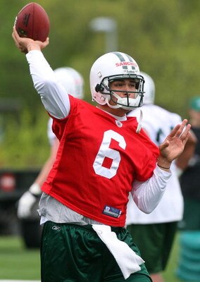 FLORHAM PARK, NJ - MAY 02:  Quarterback Mark Sanchez #6 of the New York Jets throws a pass during minicamp on May 2, 2009 at the Atlantic Health Jets Training Center in Florham Park, New Jersey.  (Photo by Jim McIsaac/Getty Images)
