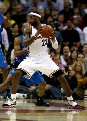 CLEVELAND - MAY 28: LeBron James #23 of the Cleveland Cavaliers handles the ball against the Orlando Magic in Game Five of the Eastern Conference Finals during the 2009 Playoffs at Quicken Loans Arena on May 28, 2009 in Cleveland, Ohio. NOTE TO USER: User
