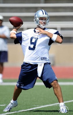 CARROLLTON, TX - JUNE 16:  Quarterback Tony Romo #9 of the Dallas Cowboys during mini camp at Standridge Stadium on June 16, 2009 in Carrollton, Texas.  (Photo by Ronald Martinez/Getty Images)