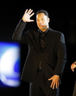 TORONTO - APRIL 4:  Former Toronto Blue Jay Roberto Alomar is honored prior to a game against the Boston Red Sox at the Blue Jays' home opener at the Rogers Centre April 4, 2008 in Toronto, Ontario, Canada.  (Photo By Dave Sandford/Getty Images)