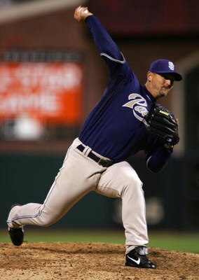 SAN FRANCISCO - APRIL 04:  Trevor Hoffman #51 of the San Diego Padres pitches against the San Francisco Giants on April 4, 2007 at AT&T Park in San Francisco, California.  (Photo by Jed Jacobsohn/Getty Images)