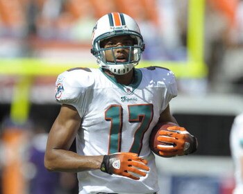 MIAMI, FL - JANUARY 4:  Wide receiver Brandon London #17 of the Miami Dolphins warms up for play against the Baltimore Ravens in an NFL Wildcard Playoff Game at Dolphins Stadium on January 4, 2009 in Miami, Florida.  (Photo by Al Messerschmidt/Getty Image