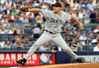 NEW YORK - JULY 01:  Jarrod Washburn #56 of the Seattle Mariners pitches against the New York Yankees on July 1, 2009 at Yankee Stadium in the Bronx borough of New York City.  (Photo by Jim McIsaac/Getty Images)