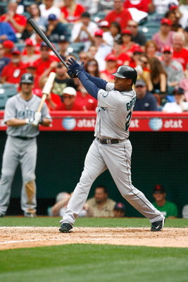 ANAHEIM, CA - MAY 31: Ken Griffey Jr. #24 of the Seattle Mariners plays against the Los Angeles Angels of Anaheim at Angel Stadium on May 31, 2009 in Anaheim, California. (Photo by Jeff Gross/Getty Images)