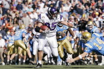 EL PASO, TEXAS - DECEMBER 30:  of the UCLA Bruins of the Northwestern Wildcats during the Vitalis Sun Bowl on December 30, 2005 at the Sun Bowl in El Paso, Texas.  The Bruins won 50-38.  (Photo by Brian Bahr/Getty Images) *** Local Caption ***