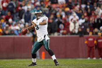 LANDOVER, MD - DECEMBER 21:  Quarterback Donovan McNabb #5 of the Philadelphia Eagles passes the ball during the game against the Washington Redskins on December 21, 2008 at FedEx Field in Landover, Maryland.  (Photo by Kevin C. Cox/Getty Images)
