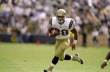 24 Oct 1998: Wide receiver Jermaine Lewis #23 of the UCLA Bruins in action during the game against the California Golden Bears at the Memorial Stadium in Berkeley, California. The Bruins defeated the Golden Bears 28-16.