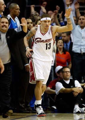 CLEVELAND - MAY 20: Delonte West #13 of the Cleveland Cavaliers gestures after making a basket against the Orlando Magic in Game One of the Eastern Conference Finals during the 2009 Playoffs at Quicken Loans Arena on May 20, 2009 in Cleveland, Ohio. NOTE 