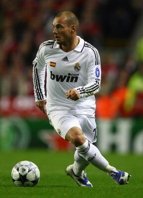 LIVERPOOL, UNITED KINGDOM - MARCH 10:  Wesley Sneijder of Real Madrid in action during the UEFA Champions League Round of Sixteen, Second Leg match between Liverpool and Real Madrid at Anfield on March 10, 2009 in Liverpool, England. (Photo by Clive Mason