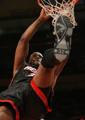 NEW YORK - JANUARY 26:  Shaquille O'Neal #32 of the Miami Heat dunks against the New York Knicks January 26, 2007 at Madison Square Garden in New York City. NOTE TO USER: User expressly acknowledges and agrees that, by downloading and or using this Photog
