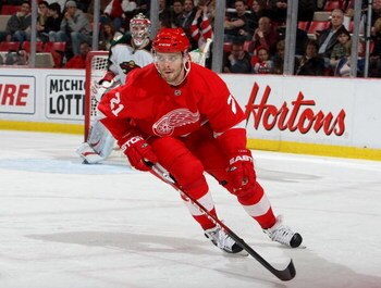 DETROIT - FEBRUARY 12:  Ville Leino #21 of the Detroit Red Wings skates during their NHL game against the Minnesota Wild at Joe Louis Arena on February 12, 2009 in Detroit, Michigan. The Red Wings defeated the Wild 4-2. (Photo By Dave Sandford/Getty Image