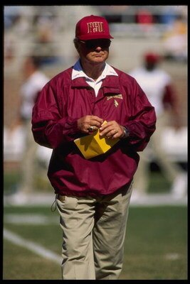 21 OCT 1995:  FLORIDA STATE HEAD COACH BOBBY BOWDEN DURING THE SEMINOLES 42-10 VICTORY OVER THE GEORGIA TECH YELLOWJACKETS AT DOAK CAMPBELL STADIUM IN TALLAHASSEE, FLORIDA.  MANDATORY CREDIT:  ANDY LYONS/ALLSPORT USA