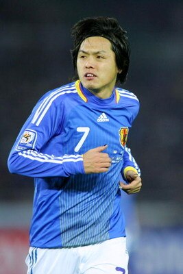 YOKOHAMA, JAPAN - FEBRUARY 11:  Yasuhito Endo of Japan in action during the 2010 FIFA World Cup Asian qualifying match between Japan and Australia at Nissan Stadium on February 11, 2009 in Yokohama, Japan. (Photo by Koji Watanabe/Getty Images)