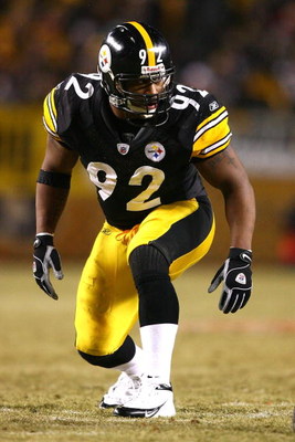 PITTSBURGH - JANUARY 18: James Harrison #92 of the Pittsburgh Steelers lines up on defense against the Baltimore Ravens during the AFC Championship game on January 18, 2009 at Heinz Field in Pittsburgh, Pennsylvania. (Photo by Al Bello/Getty Images)