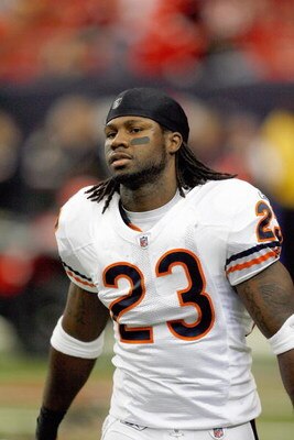 ATLANTA - OCTOBER 12:  Devin Hester #23 of the Chicago Bears warms up before the game against the Atlanta Falcons at the Georgia Dome on October 12, 2008 in Atlanta, Georgia.  (Photo by Kevin C. Cox/Getty Images)
