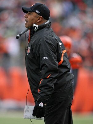 CINCINNATI - NOVEMBER 16:  Marvin Lewis the Head Coach of the Cincinnati Bengals during the NFL game against the Philadelphia Eagles ais pictured t Paul Brown Stadium on November 16, 2008 in Cincinnati, Ohio.  (Photo by Andy Lyons/Getty Images)