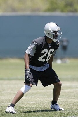 ALAMEDA, CA - JUNE 05:  Cornerback Stanford Routt #26 of the Oakland Raiders works out during Oakland Raiders Mini Camp on June 5, 2008 at Raiders Headquarters in Alameda, California.  (Photo by Greg Trott/Getty Images)