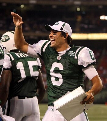 EAST RUTHERFORD, NJ - AUGUST 14:  Mark Sanchez #6 of the New York Jets celebrates a touchdown against the St. Louis Rams during their preseason game at Giants Stadium on August 14, 2009  in East Rutherford, New Jersey.  (Photo by Nick Laham/Getty Images)