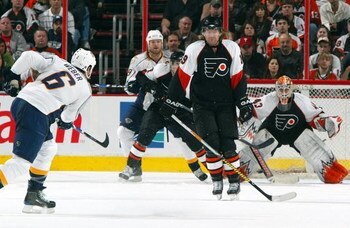 PHILADELPHIA - MARCH 07:  Scott Hartnell #19 of the Philadelphia Flyers tries to block a shot from Shea Weber #6 of the Nashville Predators on March 7, 2009 at Wachovia Center in Philadelphia, Pennsylvania.  (Photo by Jim McIsaac/Getty Images)