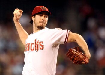PHOENIX - AUGUST 14:  Starting pitcher Dan Haren #15 of the Arizona Diamondbacks pitches against the Los Angeles Dodgers during the major league baseball game at Chase Field on August 14, 2009 in Phoenix, Arizona.  (Photo by Christian Petersen/Getty Image